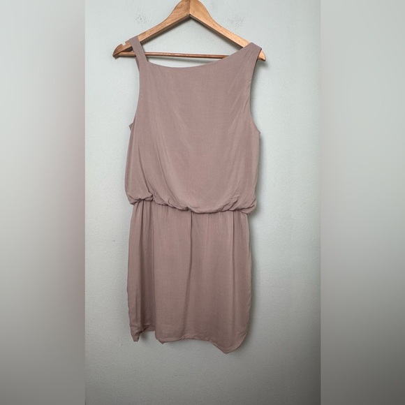 THEORY Jaylyn Rove Draped Mini Dress Nude/Tan Size 8 - Picture 5 of 10